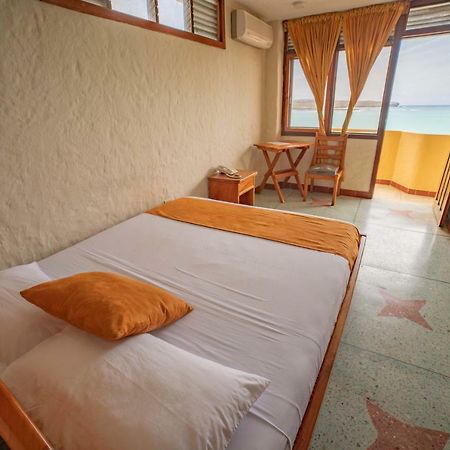 Hostal Estrella De Mar Пуерто Айора Екстериор снимка