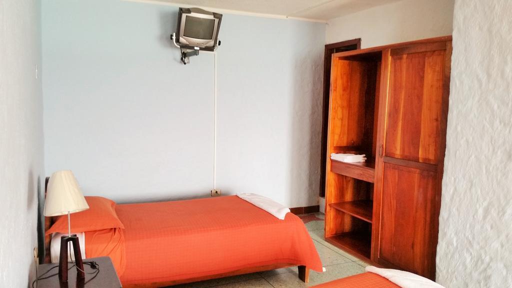 Hostal Estrella De Mar Пуерто Айора Екстериор снимка