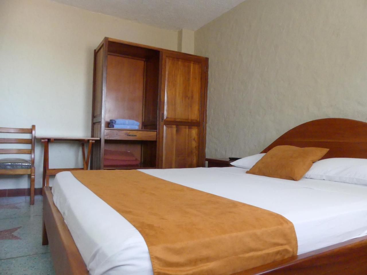 Hostal Estrella De Mar Пуерто Айора Екстериор снимка
