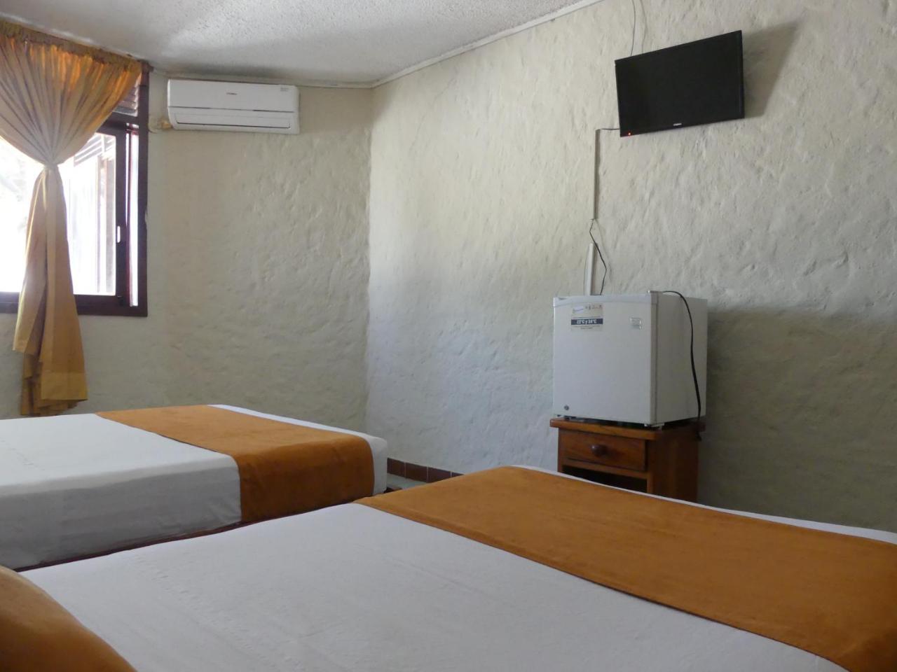 Hostal Estrella De Mar Пуерто Айора Екстериор снимка