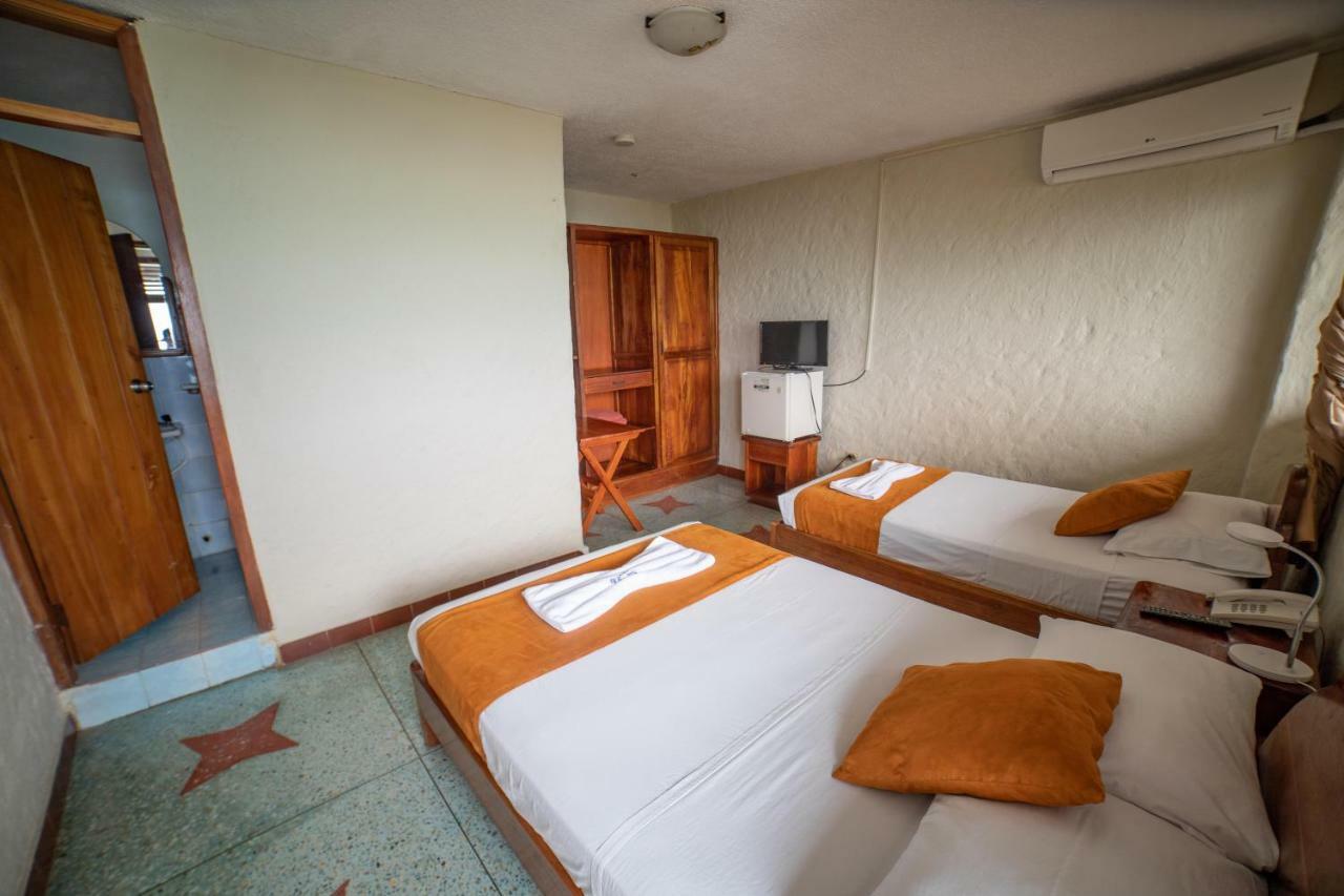 Hostal Estrella De Mar Пуерто Айора Екстериор снимка