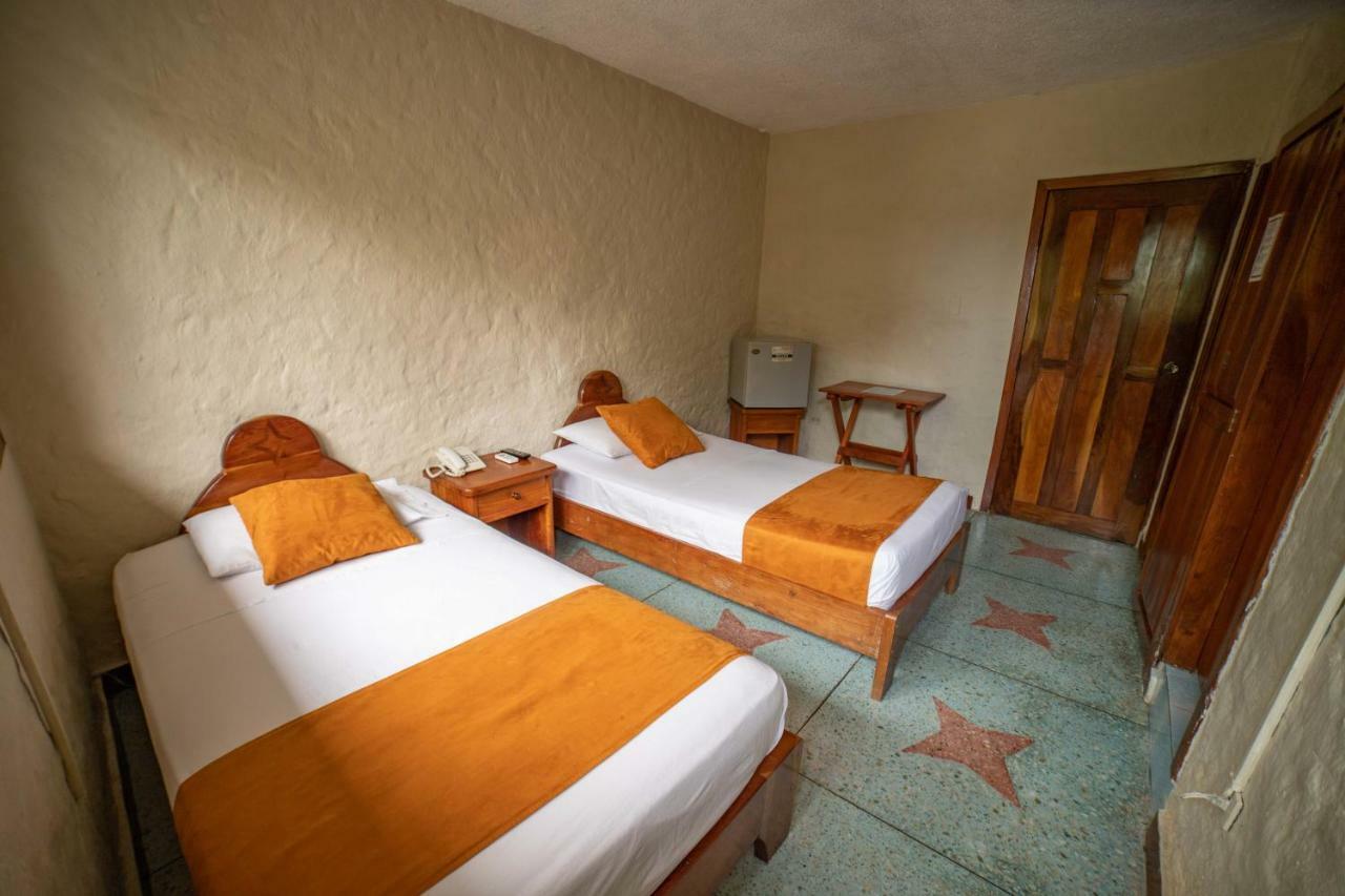 Hostal Estrella De Mar Пуерто Айора Екстериор снимка