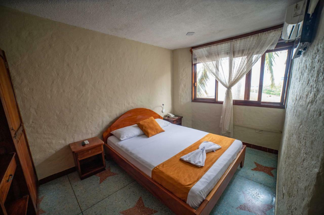 Hostal Estrella De Mar Пуерто Айора Екстериор снимка