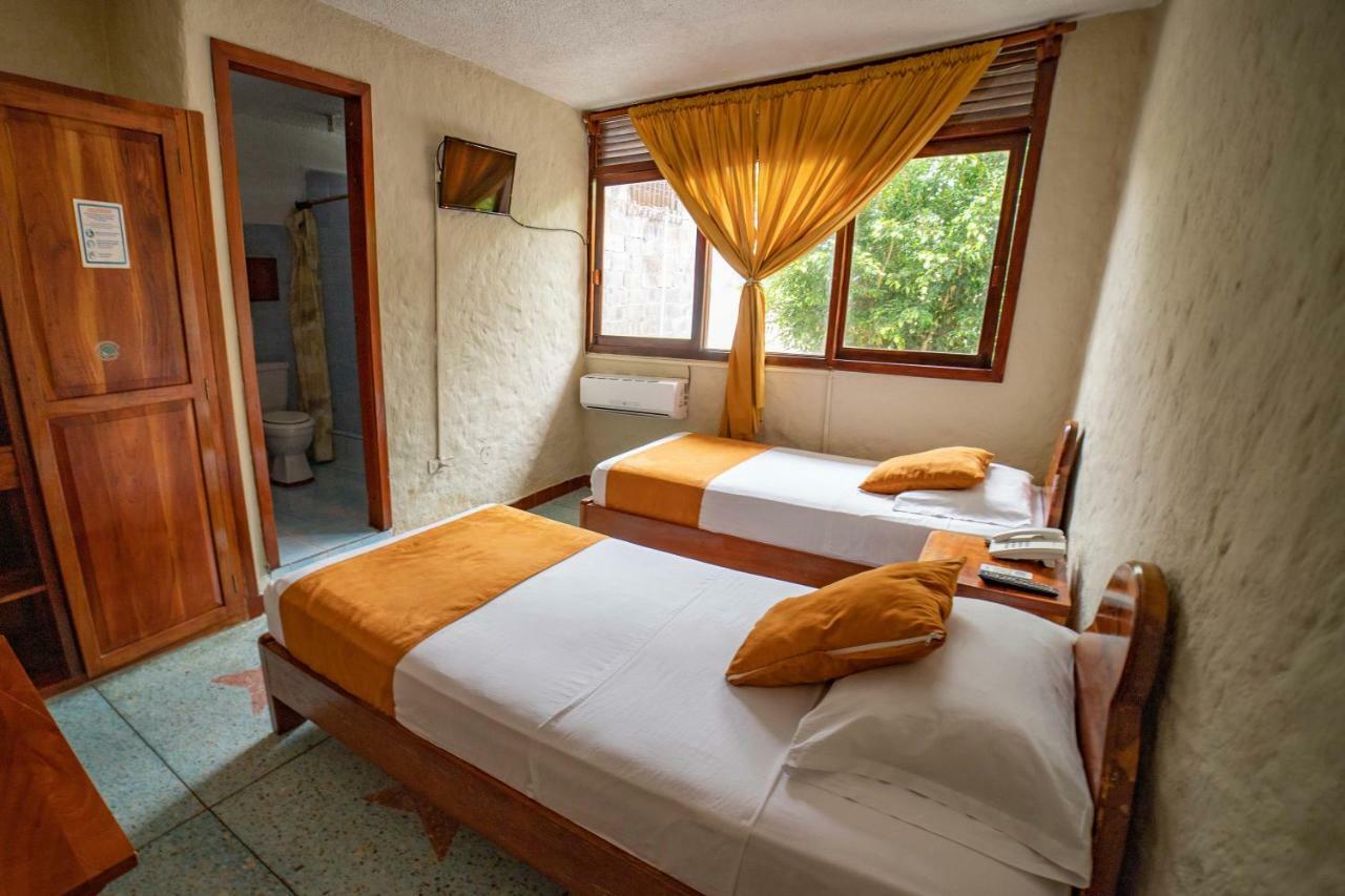 Hostal Estrella De Mar Пуерто Айора Екстериор снимка